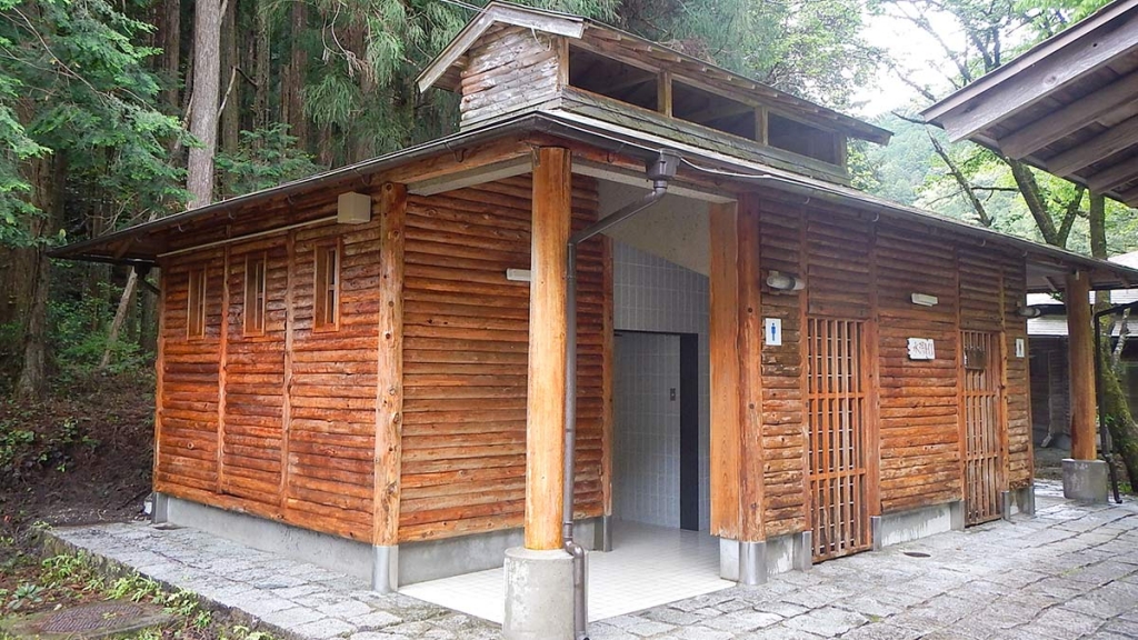 田辺川湯キャンプ場のトイレ
